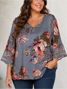 Umgee Women’s 2XL Gray Floral Boho Blouse Bell Sleeve Sheer Trim Top V-Neck
